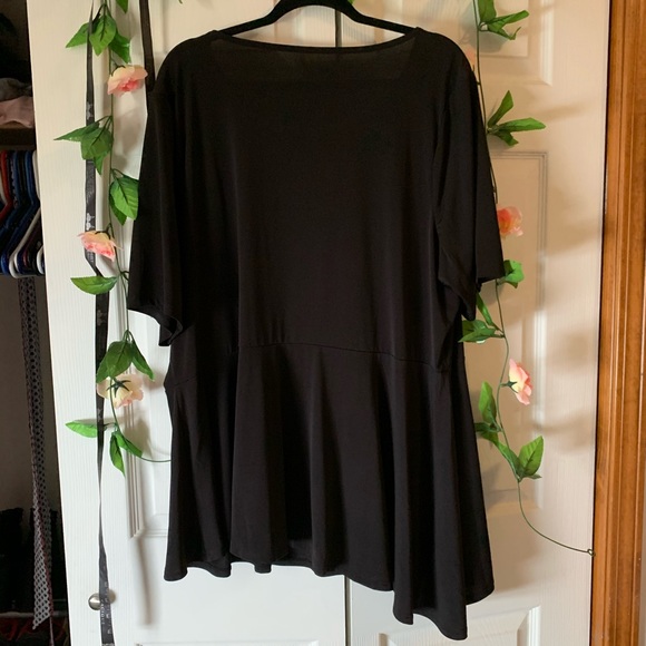 Asymmetrical Hem Blouse - Picture 2 of 2